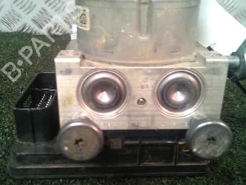 ABS pump PEUGEOT 2008 I (CU_) 1.6 BlueHDi 100 | BP30073677M43  - Image 5