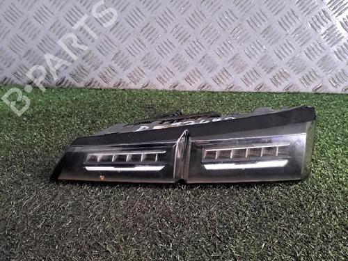 Right tailgate light PEUGEOT 308 SW III (FC_, FJ_, FR_, F4_, FN_) PureTech 130 (FRHNSL, FRHNST) 9835300580