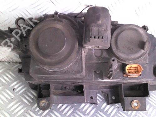 Used Left headlight RENAULT ESPACE III (JE0_) 2.2 dCi (JE0S) (115 hp) 30065375