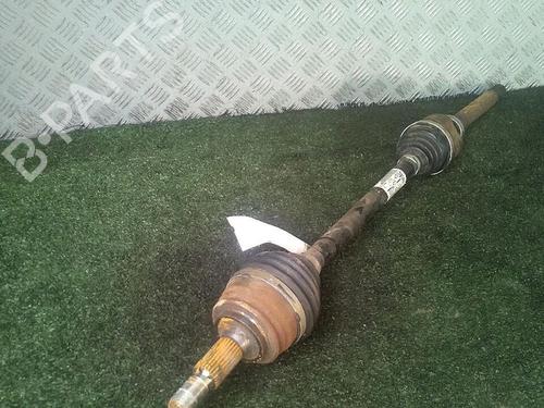 Right front driveshaft PEUGEOT 3008 II SUV (MC_, MR_, MJ_, M4_) 1.5 BlueHDi 130 | BP30076582M39