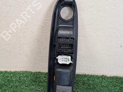 Left front window switch RENAULT CLIO II (BB_, CB_) 1.6 16V (BB01, BB0H, BB0T, BB14, BB1D, BB1R, BB2KL, BB3G... | BP29947973I27 