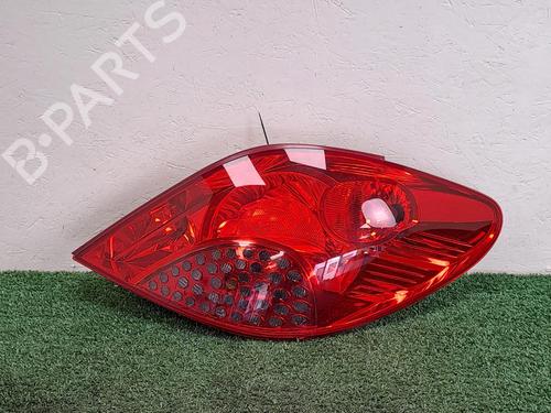 Używane Lampa tylna prawa PEUGEOT 207 (WA_, WC_) 1.6 HDi (109 hp) 28068539
