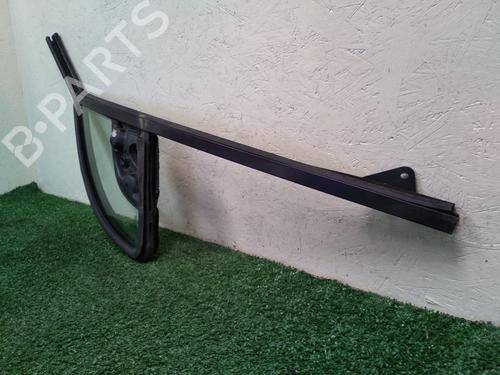 Used Front left quarter glass Front left quarter glass 33704835 33704835