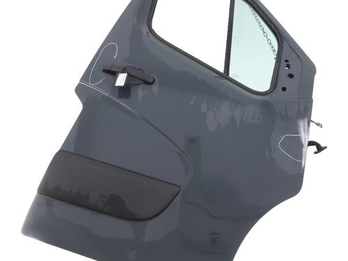 Used Right front door Right front door RENAULT MASTER III Platform/Chassis (EV, HV, UV) 2.3 dCi 130 RWD (HV01, HV10, HV11, HV12, UV01, UV10,... (130 hp) 40609673 40609673