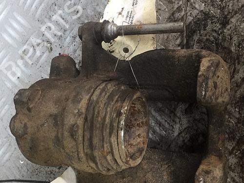 Right front brake caliper PEUGEOT 407 (6D_) 1.6 HDi 110 (6D9HZC, 6D9HYC) | BP30067709M104