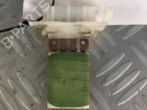 Used Heater resistor Heater resistor DACIA DUSTER (HS_) 1.5 dCi (HSAJ) (90 hp) 30071240 30071240