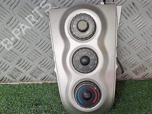Climate control TOYOTA YARIS (_P9_) 1.4 D-4D (NLP90_, NLP90R) | BP30076670I5 
