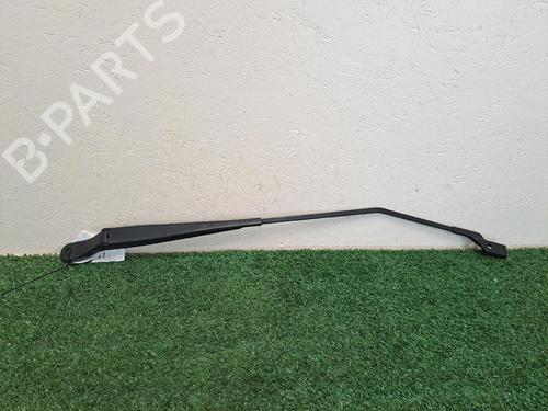 Used Front windshield wiper arm PEUGEOT 208 I (CA_, CC_) 1.6 HDi / BlueHDi 75 (75 hp) 25750449
