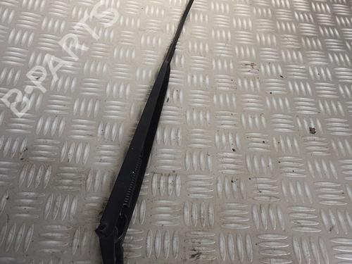 Used Front windshield wiper arm RENAULT LAGUNA III Grandtour (KT0/1) 2.0 dCi (KT07, KT0J, KT14, KT1A, KT1S) (131 hp) 30070253