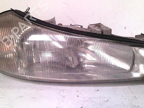 Used Right headlight FORD MONDEO II (BAP) 1.8 TD (90 hp) 29952118