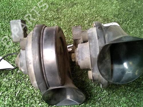 Used Horn Horn VW POLO IV (9N_, 9A_) 1.2 (60 hp) 30074213 30074213