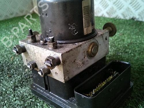 ABS pump PEUGEOT 1007 (KM_) 1.4 | BP30076409M43 - Image 10