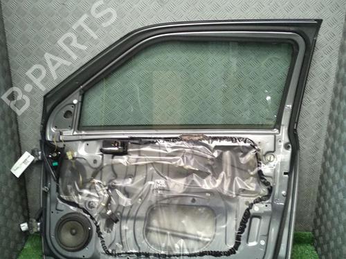right-front-door-suzuki-swift-iii-mz-ez-2005-29948395 main image