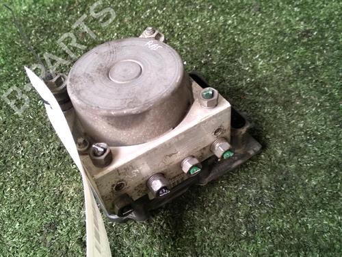 Used ABS pump RENAULT CLIO III (BR0/1, CR0/1) 1.5 dCi (75 hp) 13886196