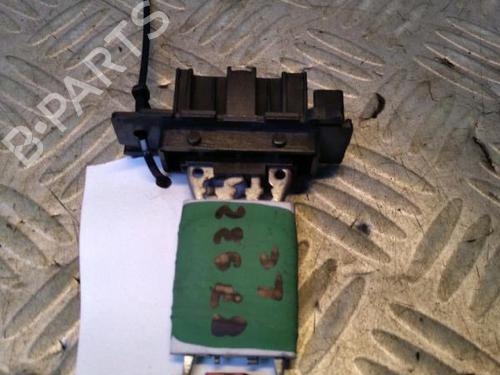Used Heater resistor Heater resistor ALFA ROMEO MITO (955_) 1.4 TJet (955AXG1A) (120 hp) 30070825 30070825