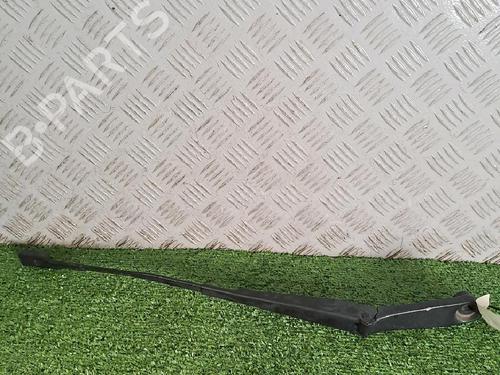 Brazo limpia delantero AUDI Q2 (GAB, GAG) 35 TDI (150 hp) 24233602