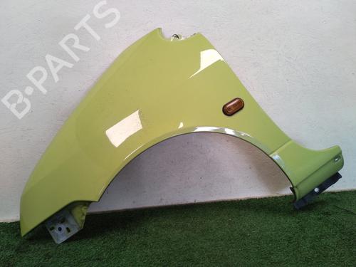 Guarda-lamas esquerdo RENAULT TWINGO I (C06_) 1.2 (C066, C068) (58 hp) 33210161