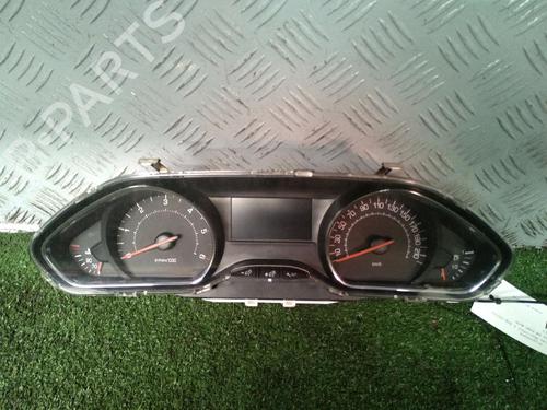 Used Instrument cluster PEUGEOT 208 I (CA_, CC_) 1.4 HDi (68 hp) 17159188