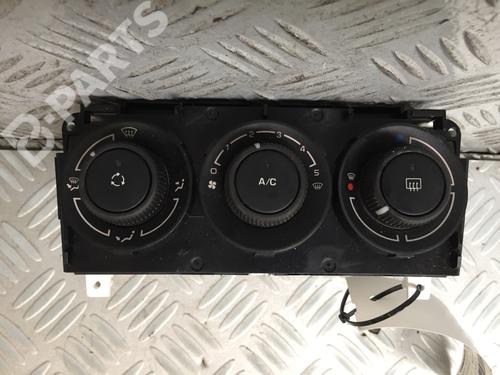 Used Climate control PEUGEOT 308 I (4A_, 4C_) 1.4 16V (98 hp) 11401748