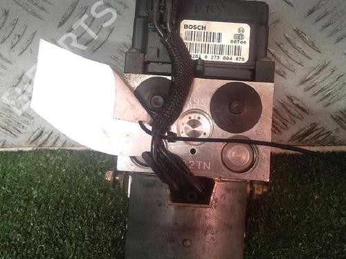 Used ABS pump RENAULT MEGANE I Cabriolet (EA0/1_) 1.6 16V (EA04, EA0B, EA11, EA1J) (107 hp) 29951739