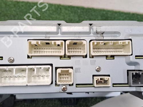 Used Radio TOYOTA YARIS (_P13_) 1.0 (KSP130_, KSP130) (69 hp) 29948512