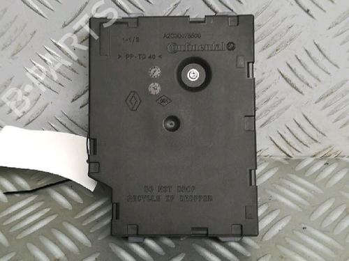 Card reader RENAULT CAPTUR I (J5_, H5_) 0.9 TCe 90 | BP37731563E4 - Image 4