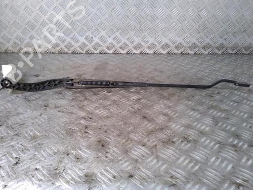 Front windshield wiper arm PEUGEOT 307 (3A/C) 2.0 HDi 90 | BP30071076C143