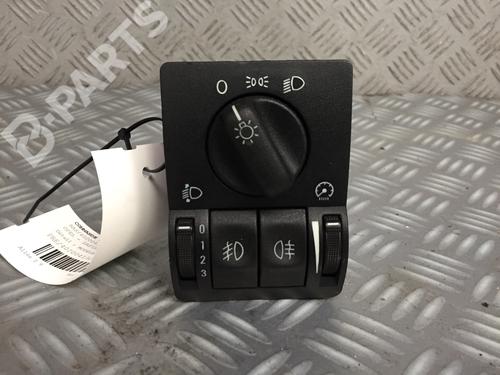 Used Headlight switch OPEL ZAFIRA A MPV (T98) 2.0 DTI 16V (F75) (101 hp) 11403663