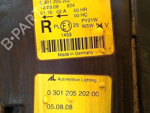 Right headlight VW TOURAN (1T1, 1T2) 2.0 TDI 16V | BP29947526C29