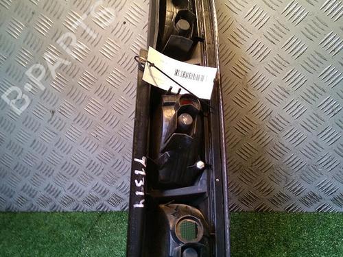 Used Left taillight NISSAN X-TRAIL I (T30) 2.2 dCi 4x4 (136 hp) 30071593