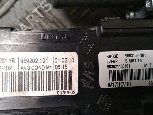 Portierruitmotor linksvoor RENAULT SCÉNIC III (JZ0/1_) 1.5 dCi (106 hp) 30073105