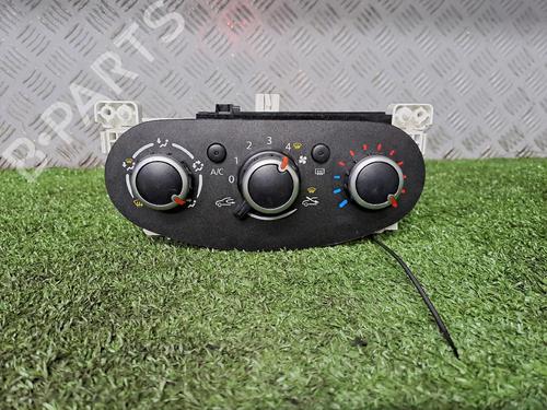Used Climate control RENAULT TWINGO III (BCM_, BCA_) 0.9 TCe 95 (92 hp) 21227355