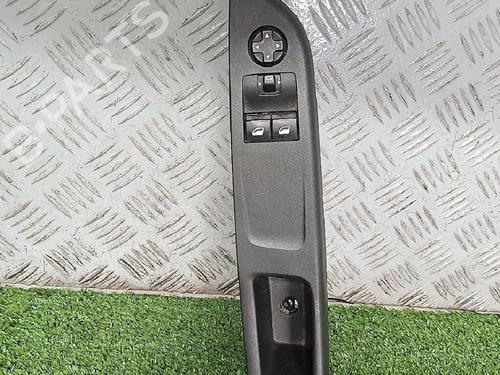 Used Left front window switch OPEL CORSA F (P2JO) 1.5 (68) (102 hp) 30076808