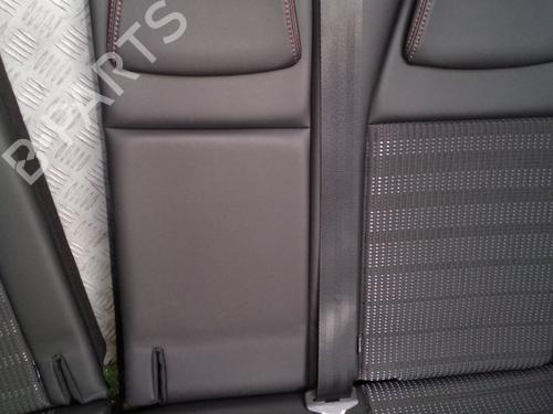 Seats set PEUGEOT 2008 I (CU_) 1.2 THP 110 / PureTech 110 | BP30510779C78 