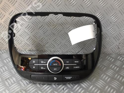 Used Climate control Climate control KIA SOUL II (PS) 1.6 CRDi 136 (136 hp) 30070488 30070488