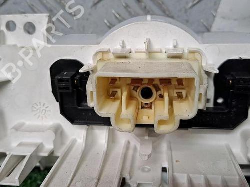 Used Climate control Climate control PEUGEOT 107 (PM_, PN_) 1.0 (68 hp) 30076968 30076968