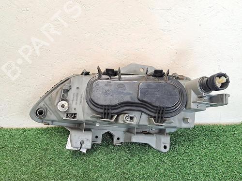 Right headlight RENAULT LAGUNA I (B56_, 556_) 1.8 (B56S/T/0) | BP29948648C29