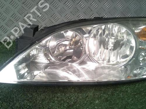Used Left headlight Left headlight FORD MONDEO III (B5Y) 1.8 16V (125 hp) 30076042 30076042