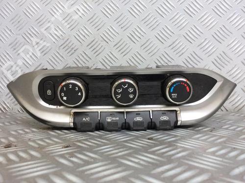 Used Climate control Climate control KIA RIO III (UB) 1.1 CRDi (75 hp) 30068715 30068715