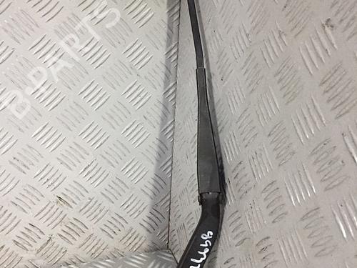 Used Front windshield wiper arm BMW 1 (E87) 118 d (122 hp) 30070034