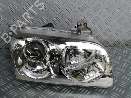 Used Right headlight Right headlight HYUNDAI TRAJET (FO) 2.0 CRDi (113 hp) 30074323 30074323