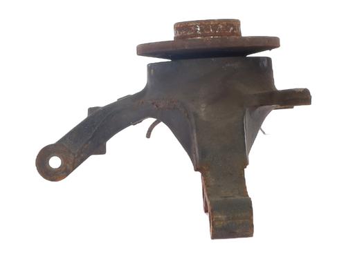 Used Left front steering knuckle Left front steering knuckle RENAULT LAGUNA II (BG0/1_) 1.8 16V (BG04, BG0B, BG0C, BG0V) (117 hp) 33168830 33168830