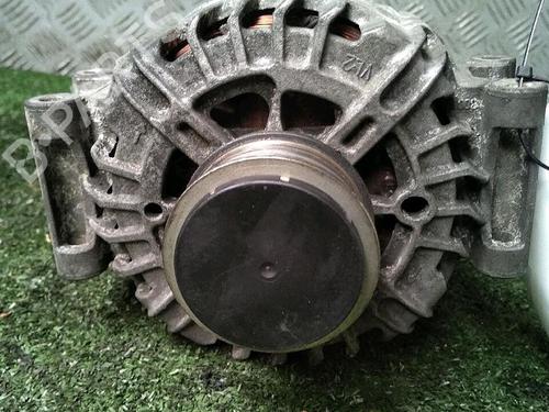 Used Alternator VW GOLF V Variant (1K5) 1.9 TDI (105 hp) 30072266