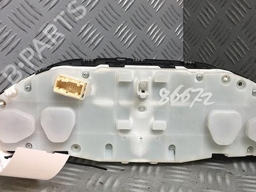 Used Instrument cluster PEUGEOT 208 I (CA_, CC_) 1.2 VTI 82 (82 hp) 30070050