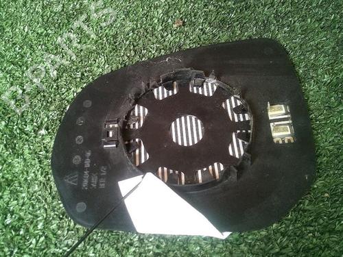 Used Right mirror glass Right mirror glass 30064749 30064749