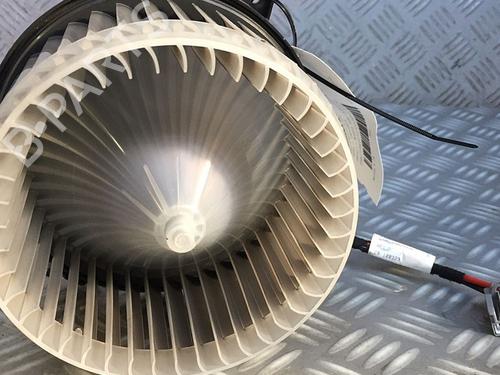 Heater blower motor OPEL INSIGNIA A (G09) 2.0 CDTI (68) | BP30070337M62