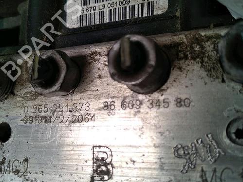 Pompe ABS CITROËN C4 Picasso I MPV (UD_) 1.6 HDi (109 hp) 30064753