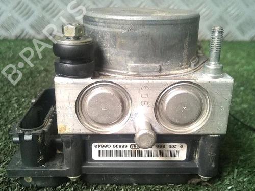 Used ABS pump RENAULT CLIO III (BR0/1, CR0/1) 1.5 dCi (BR17, CR17) (86 hp) 29952584