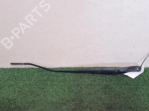 Used Front windshield wiper arm RENAULT LAGUNA III (BT0/1) 2.0 dCi (BT01, BT08, BT09, BT0E, BT0K, BT12, BT1C, BT1D,... (150 hp) 28712777