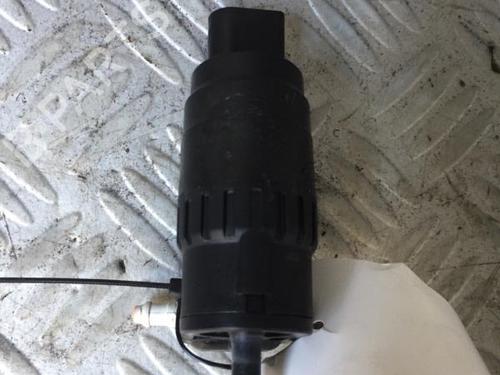 Washer pump VW TOURAN (5T1) 1.6 TDI | BP30070544E24 